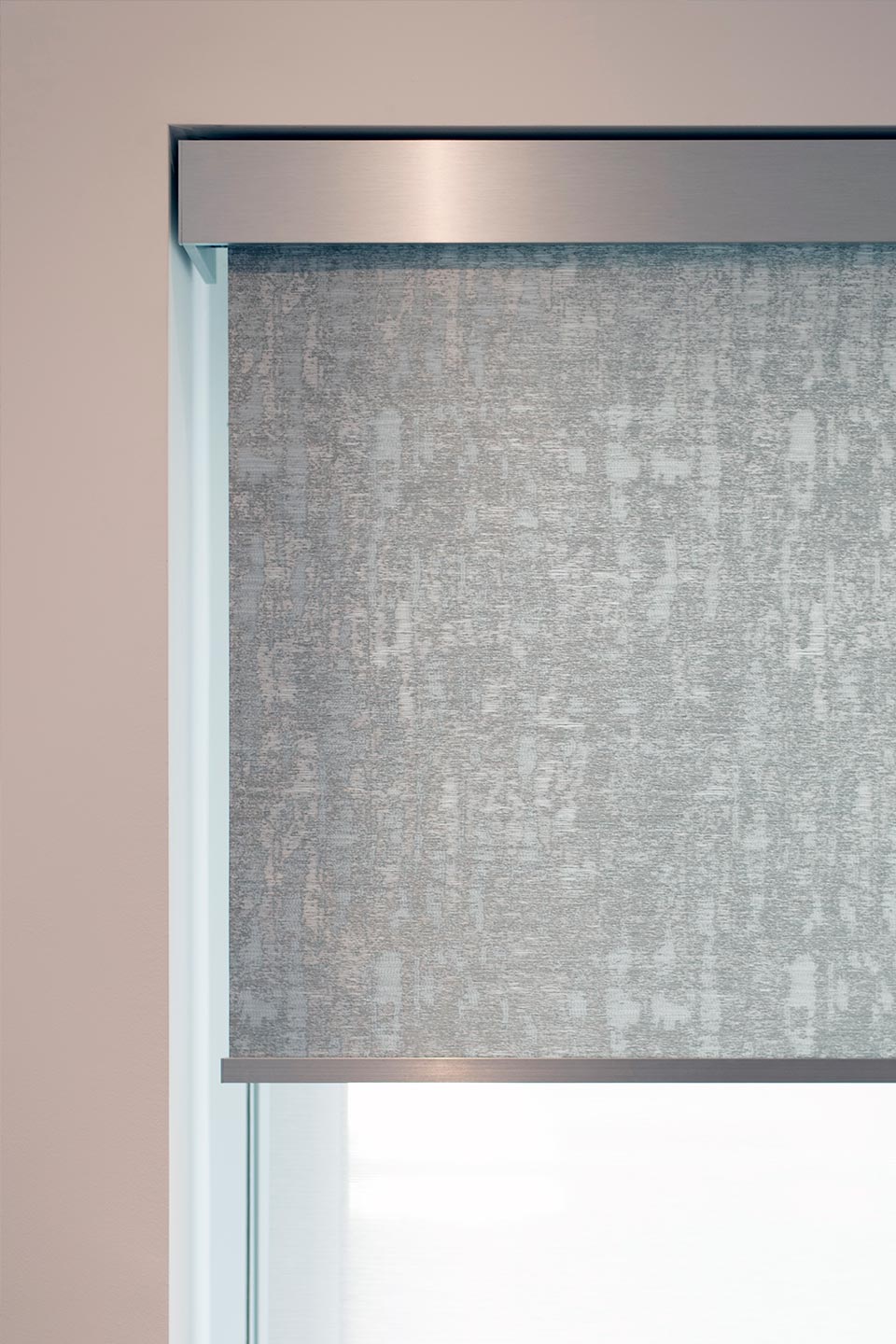 Project: Fulham - London V03 Roller Blind System, motorised, RTS Finish: Frosted Silver
Interior design: Vladimir Fasij