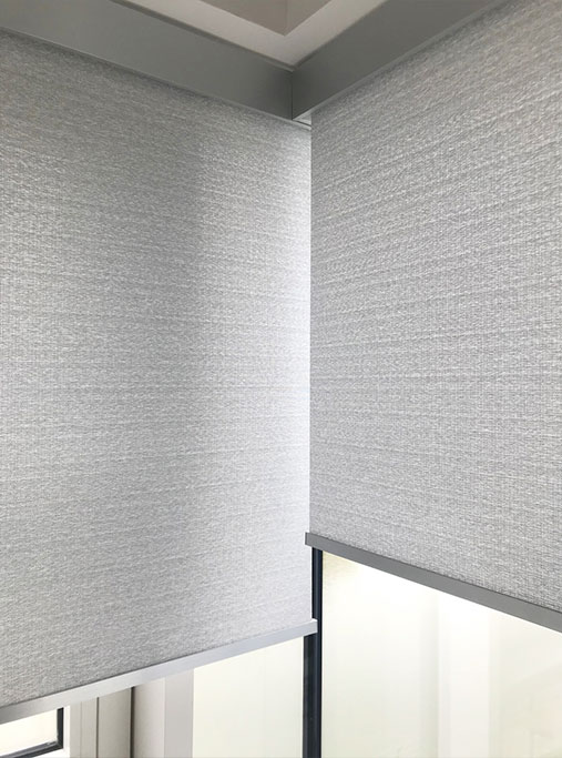 venestre-roller-blinds-for-corner-windows