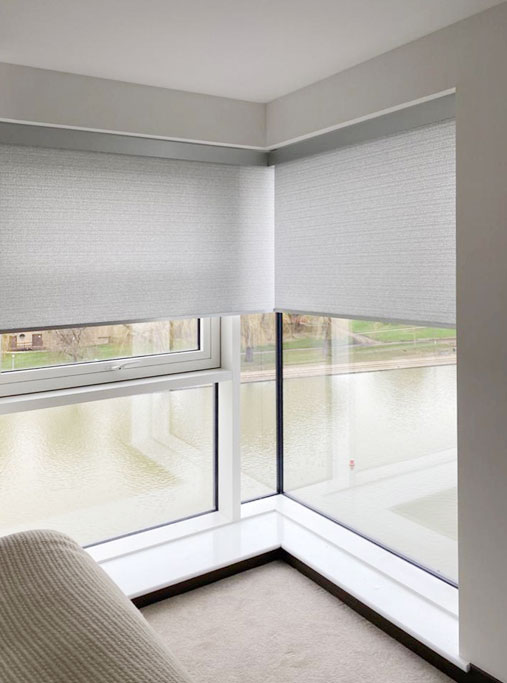 venestre-roller-blinds-solution-for-corner-windows